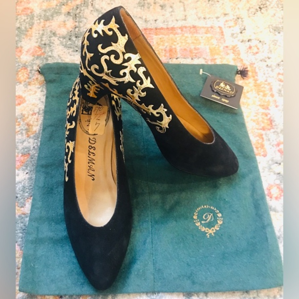 DELMAN Vintage Black Suede Gold Accent Pumps Heels Worn Once Women's Size 7.